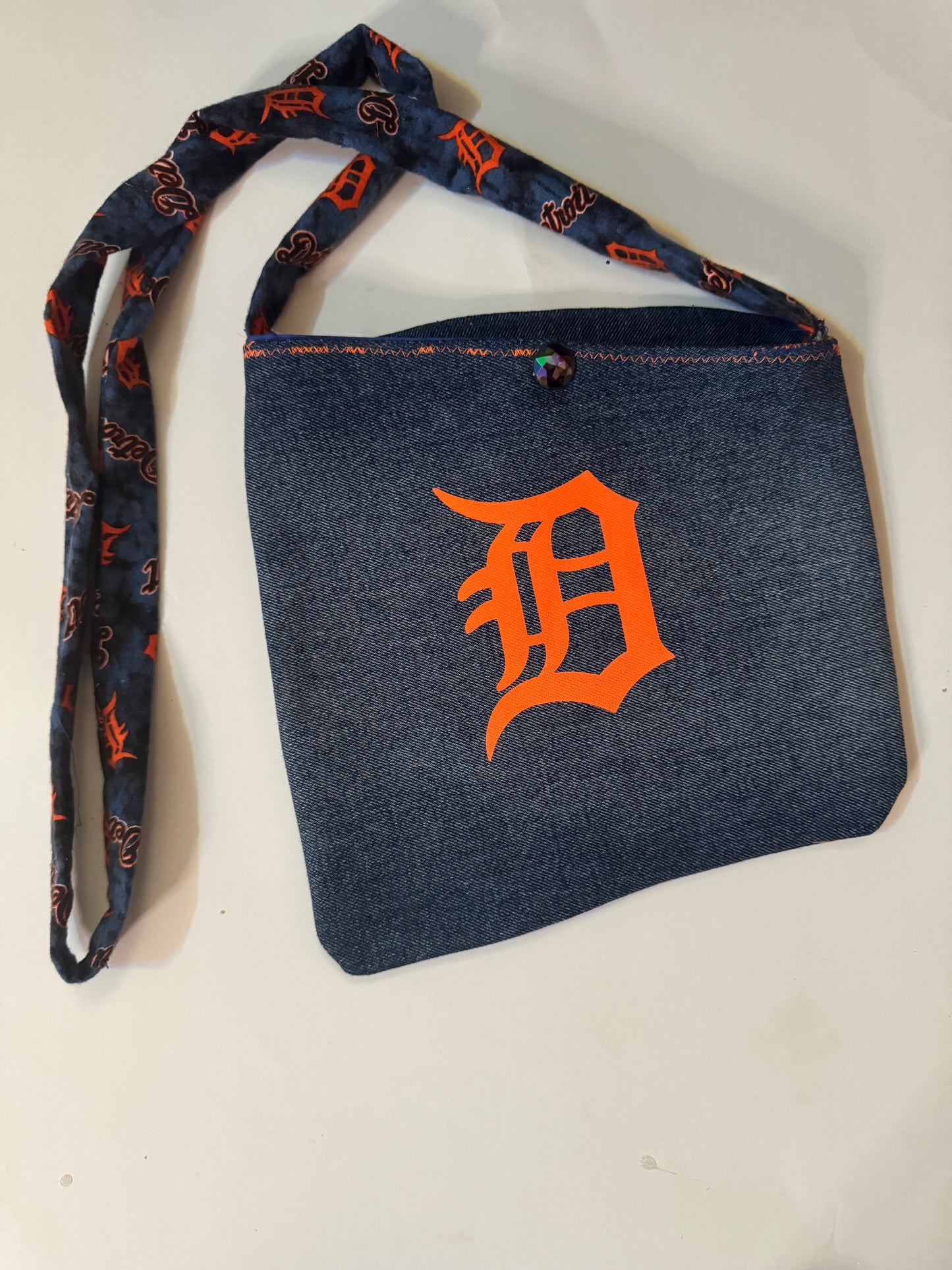 Detroit Tigers Cross Body